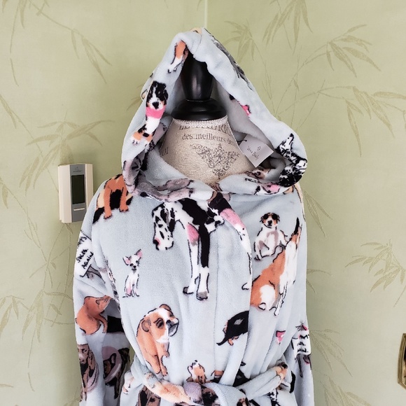 VERA BRADLEY WOMEN'S ROBE DOG SHOW MOTIF:NWT LARGE/EXTRA LARGE - Picture 2 of 16